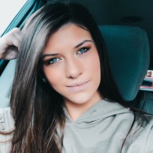 Meet your Posher, Rheannah